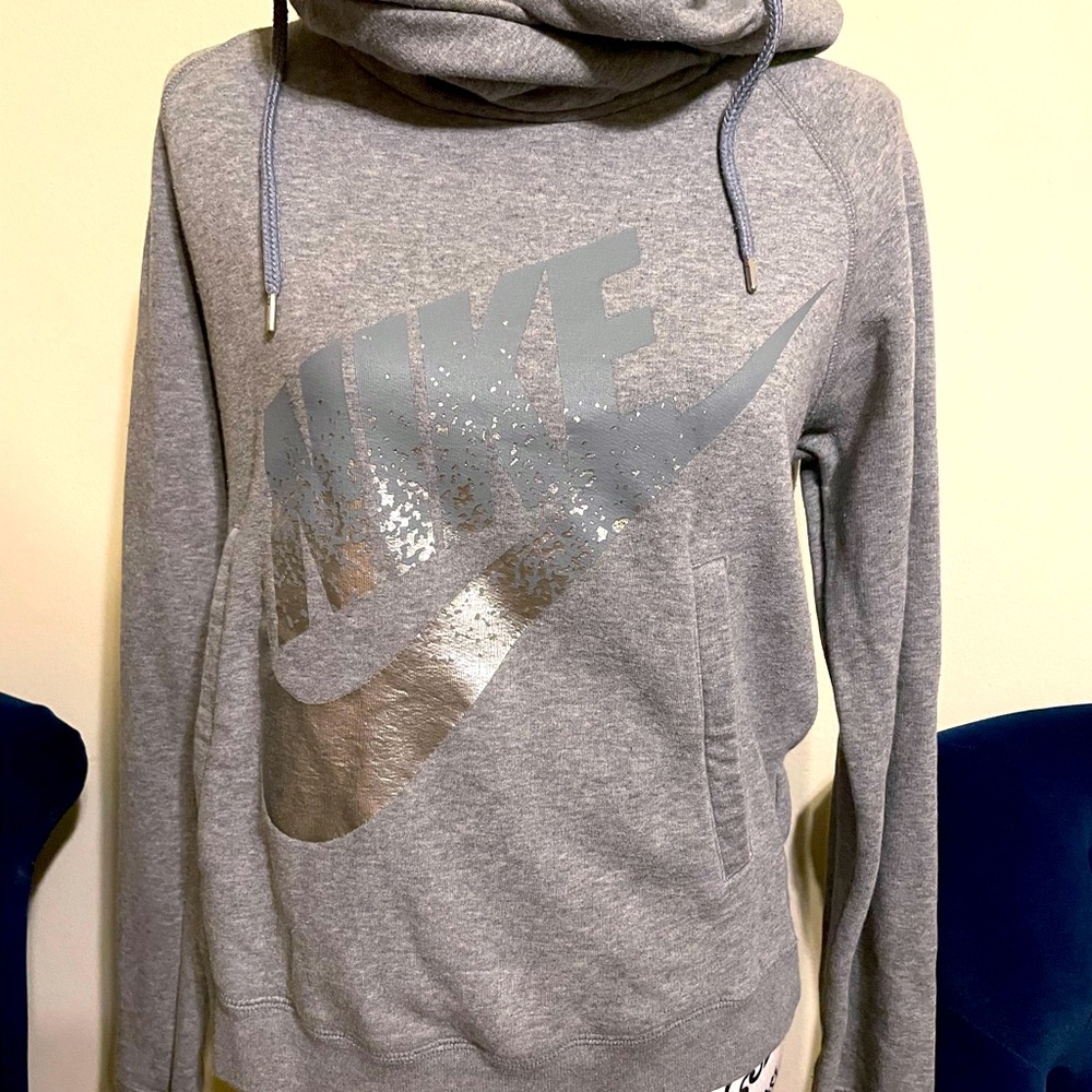 Gray Nike hoodie